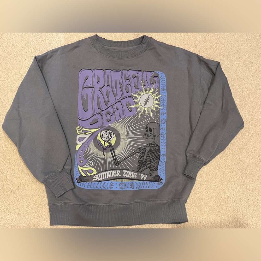 American Eagle Grateful Dead crewneck sweatshirt size XS
